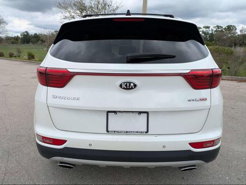 Snow White Pearl 2017 Kia Sportage SX Turbo