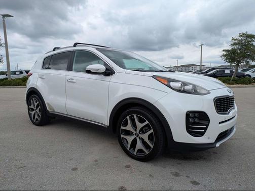 Snow White Pearl 2017 Kia Sportage SX Turbo