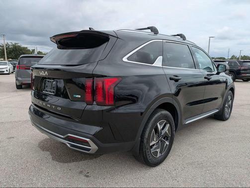 Aurora Black 2022 Kia Sorento Hybrid EX