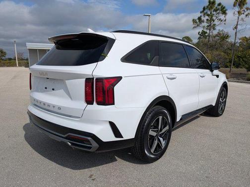 2022 Kia Sorento S