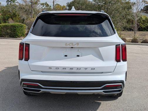 2022 Kia Sorento S