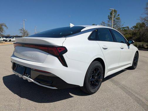 2026 Kia K5 LXS FWD