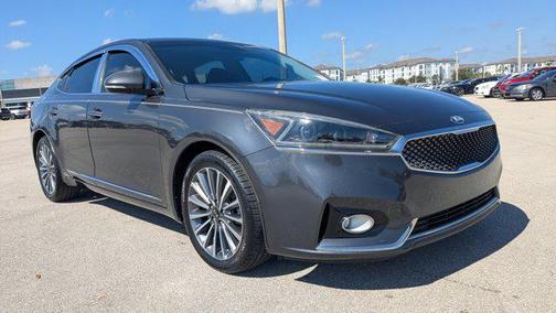 2017 Kia Cadenza Premium
