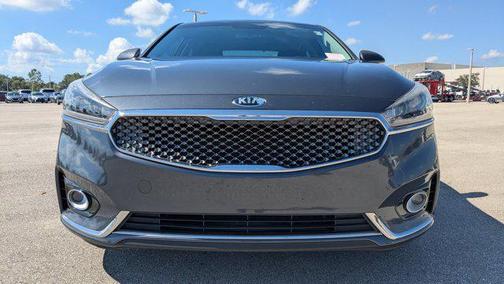 2017 Kia Cadenza Premium