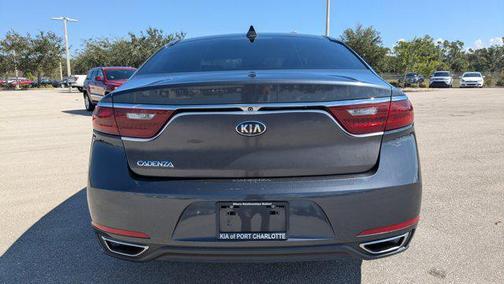 2017 Kia Cadenza Premium