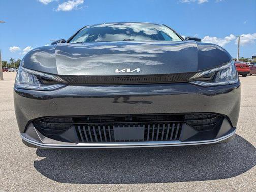 2024 Kia EV6 Light