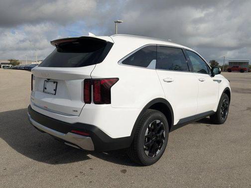 Glacial White Pearl 2026 Kia Sorento S