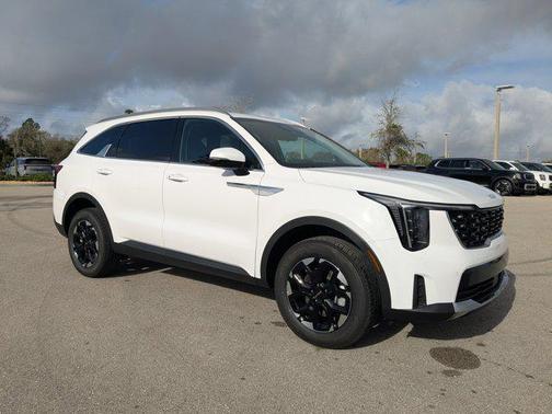 Glacial White Pearl 2026 Kia Sorento S