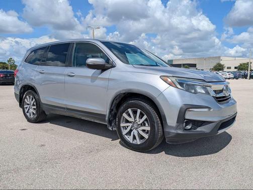 Lunar Silver Metallic 2020 Honda Pilot 2WD EX-L