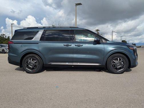 2026 Kia Carnival SX