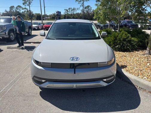 2024 Hyundai IONIQ 5 SEL