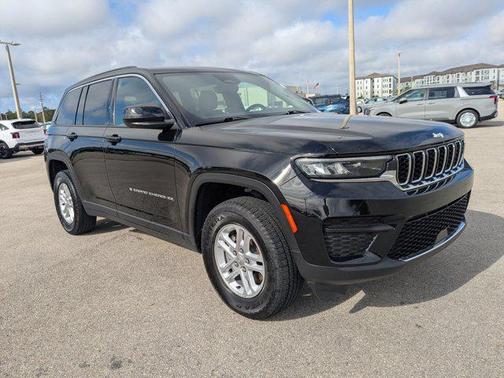 2024 Jeep Grand Cherokee Laredo