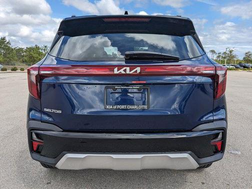 2025 Kia Seltos EX