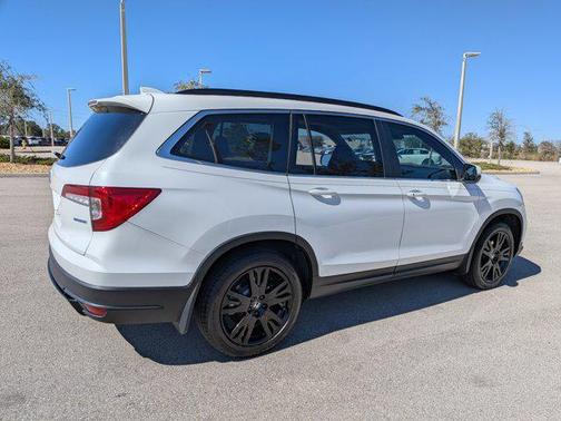 2022 Honda Pilot 2WD Special Edition