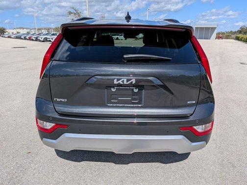 2024 Kia Niro EX