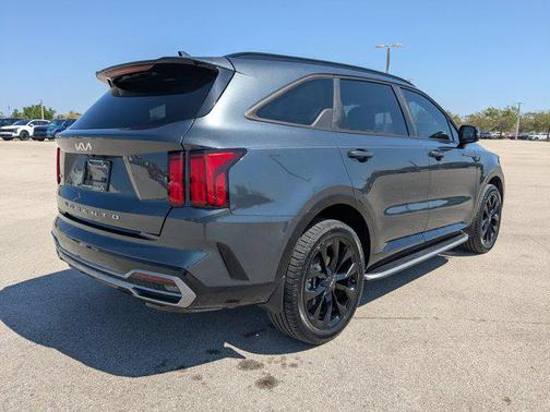 Gravity Grey 2022 Kia Sorento SX