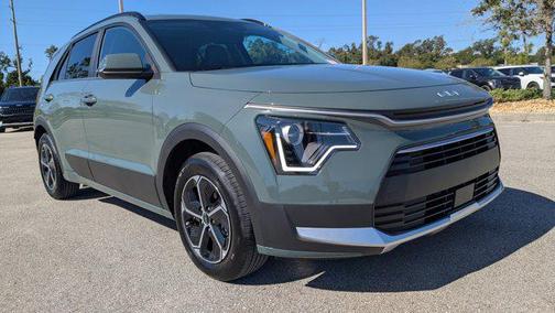 2025 Kia Niro EX