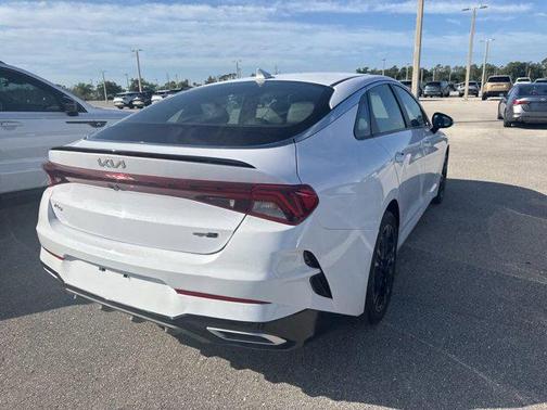 Glacial White Pearl 2022 Kia K5 GT-Line