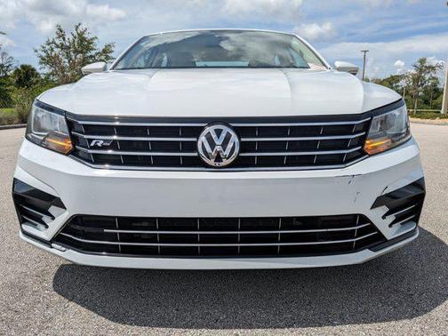 2018 Volkswagen Passat 2.0T R-Line
