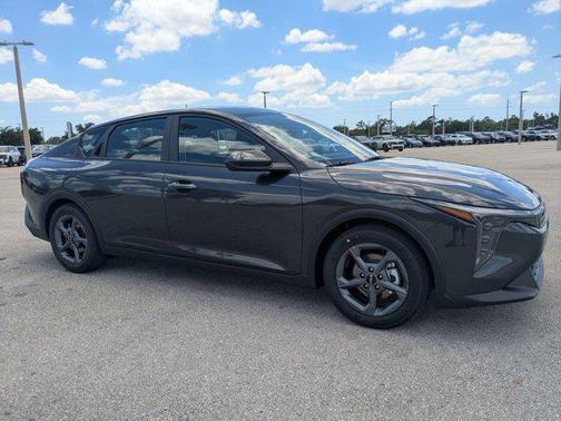 Interstellar Gray 2026 Kia K4 LXS