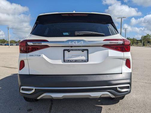 2023 Kia Seltos EX