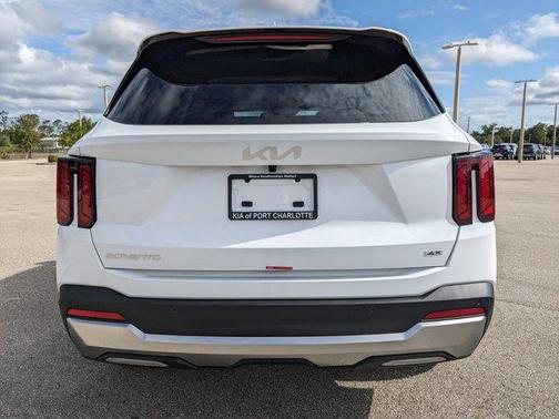 2025 Kia Sorento S
