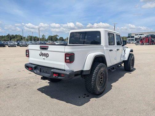 Bright White Clearcoat 2021 Jeep Gladiator Rubicon
