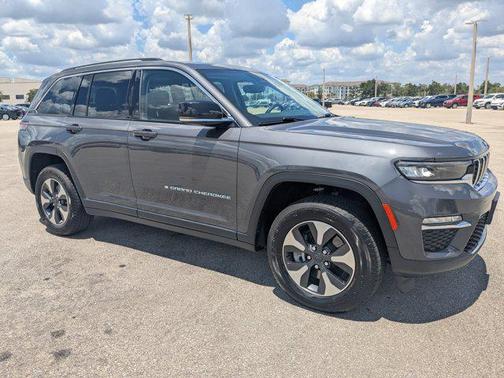 Baltic Gray Metallic Clearcoat 2022 Jeep Grand Cherokee 4xe Base