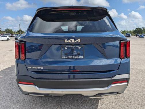 2025 Kia Sorento S