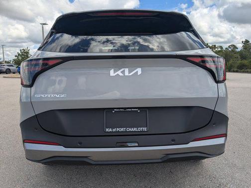 2026 Kia Sportage EX