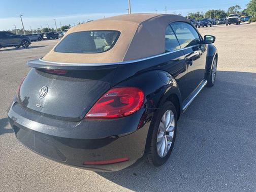 Black Uni 2014 Volkswagen Beetle DSG 2.0L TDI