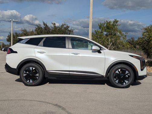 2026 Kia Sportage Hybrid LX