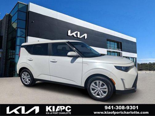 Snow White Pearl 2024 Kia Soul LX