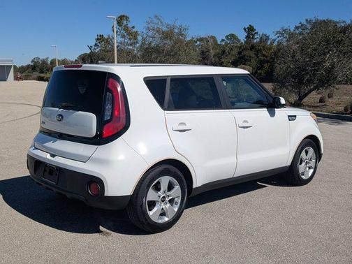 2017 Kia Soul Base