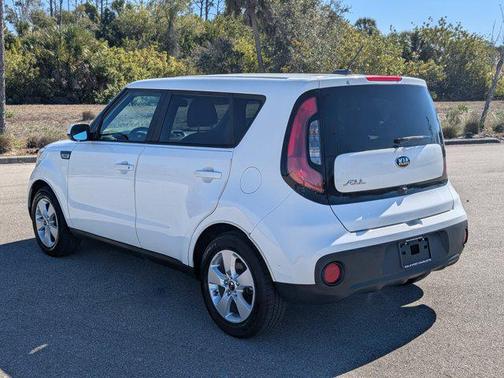 2017 Kia Soul Base