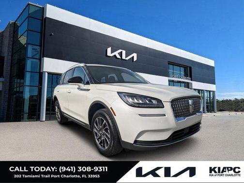 2022 Lincoln Corsair Standard