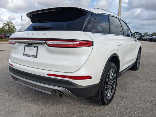 2022 Lincoln Corsair Standard