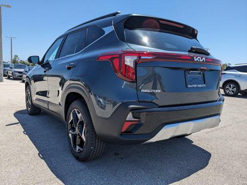2025 Kia Seltos EX