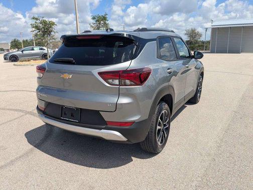 Sterling Gray Metallic 2025 Chevrolet Trailblazer LT