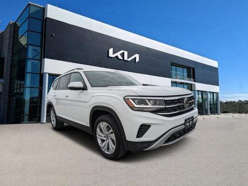 2022 Volkswagen Atlas 3.6L SE w/Technology