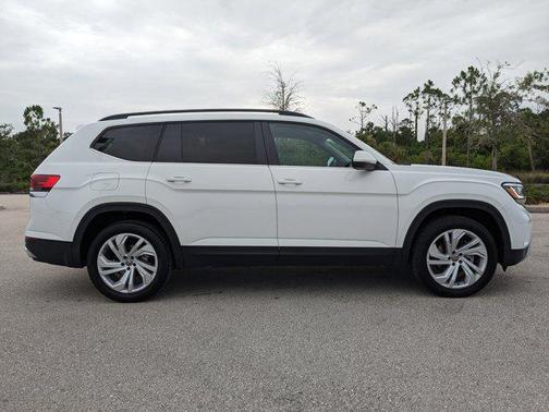 2022 Volkswagen Atlas 3.6L SE w/Technology