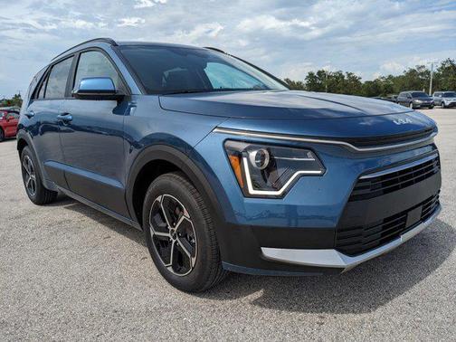 2025 Kia Niro EX