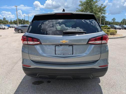 Sterling Gray Metallic 2023 Chevrolet Equinox LS