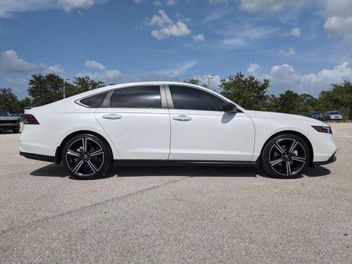2024 Honda Accord Hybrid Base