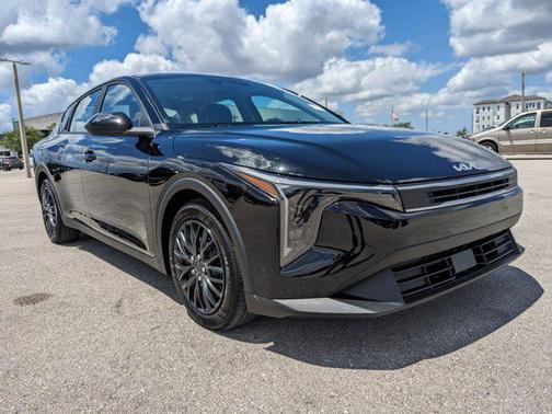 2025 Kia K4 LX
