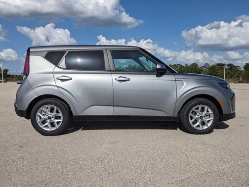 2025 Kia Soul S