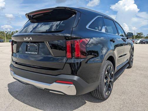 2025 Kia Sorento EX