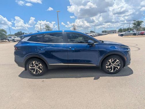 Sapphire Blue 2024 Kia Sportage EX