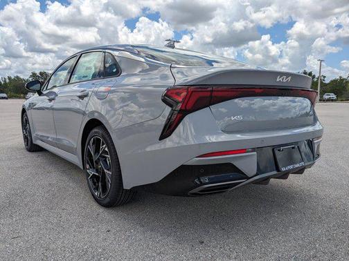 2025 Kia K5 GT-Line