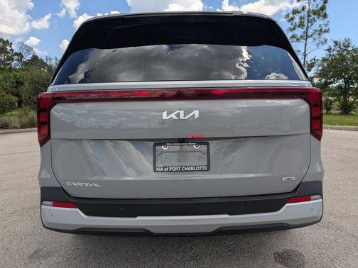 2026 Kia Carnival Hybrid EX